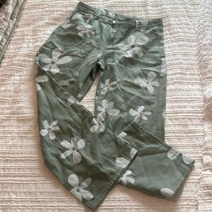 Shein XL 12 Sage Green Floral Jean